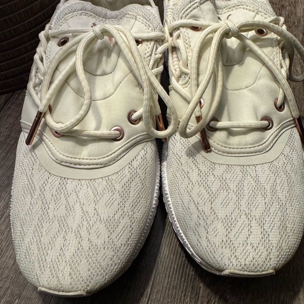 Puma Cream Athletic Shoes with Knit Upper